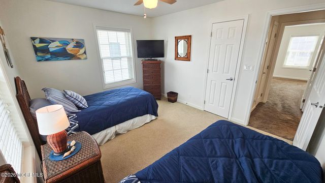 24 Dorothy Drive, Manahawkin, NJ 08050