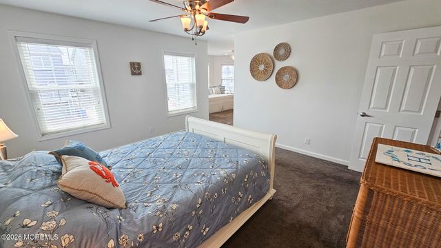 24 Dorothy Drive, Manahawkin, NJ 08050