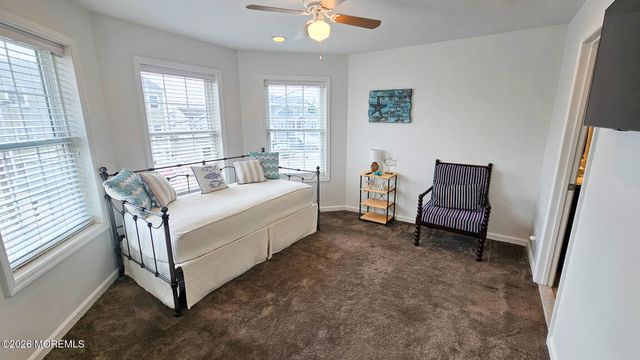 24 Dorothy Drive, Manahawkin, NJ 08050