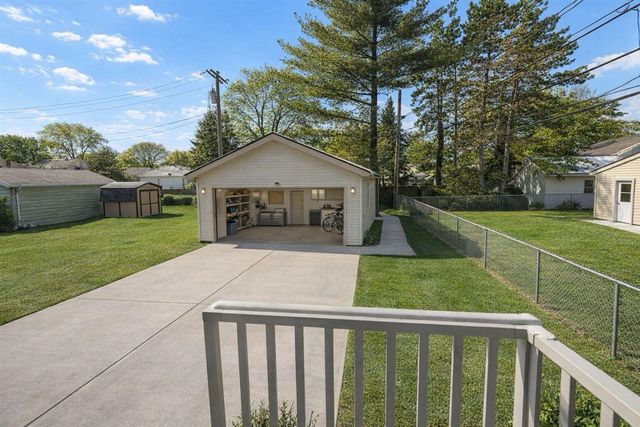 2630 Bennett Street, Dearborn, MI 48124