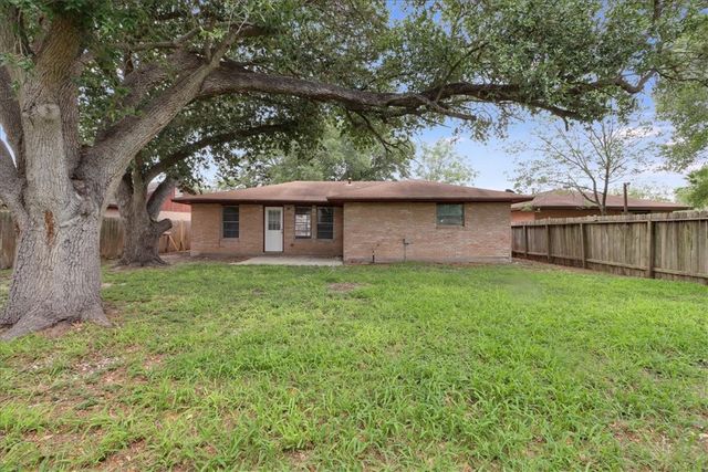 4113 Sierra St, Corpus Christi, TX 78410