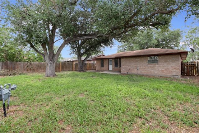 4113 Sierra St, Corpus Christi, TX 78410