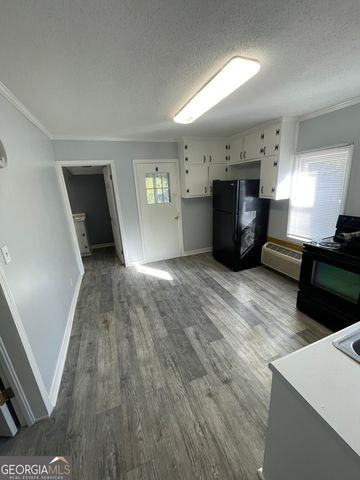 35 Taylor Street, Toccoa, GA 30577