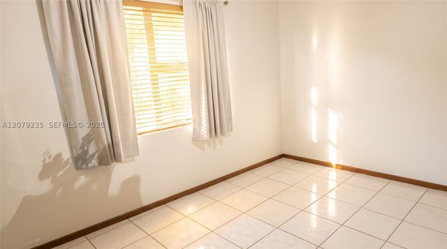 2506 Acapulco Dr, Miramar, FL 33023