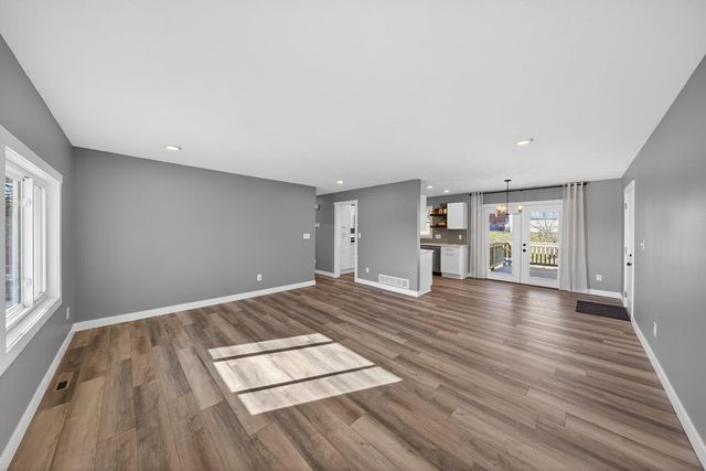 311 Highland Court SW, Rochester, MN 55902