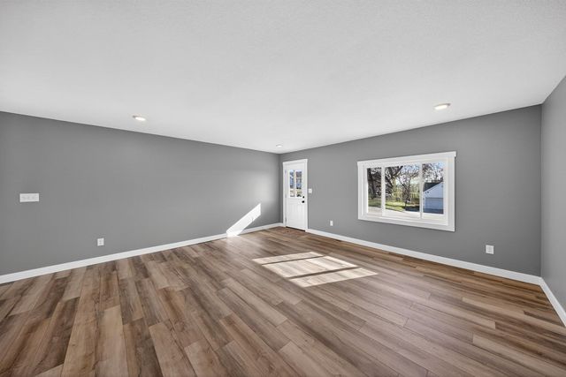 311 Highland Court SW, Rochester, MN 55902