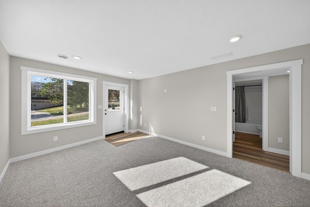 311 Highland Court SW, Rochester, MN 55902