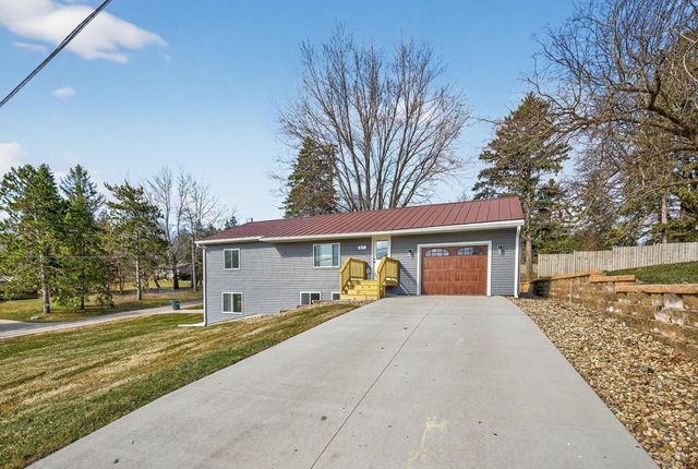 311 Highland Court SW, Rochester, MN 55902