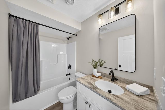 311 Highland Court SW, Rochester, MN 55902