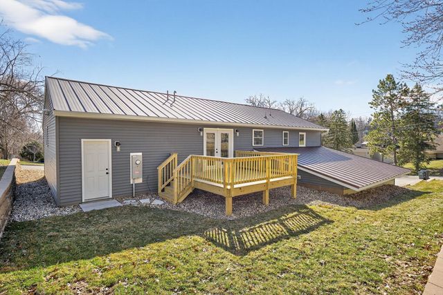311 Highland Court SW, Rochester, MN 55902