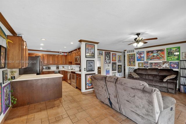 1712 High Ridge Rd, Lake Worth, FL 33461