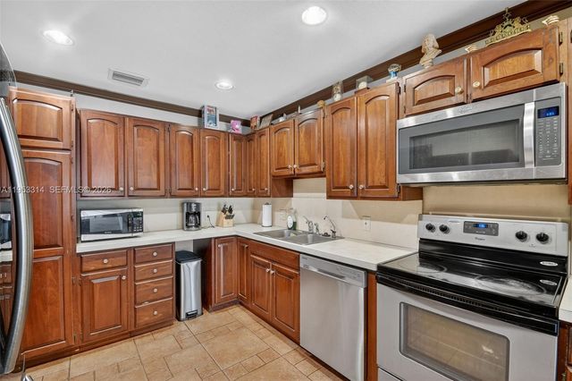 1712 High Ridge Rd, Lake Worth, FL 33461