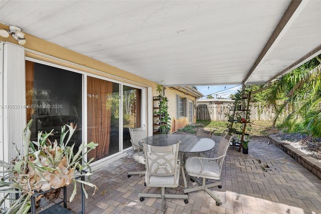 1712 High Ridge Rd, Lake Worth, FL 33461