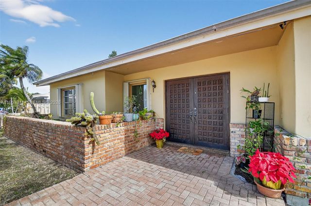 1712 High Ridge Rd, Lake Worth, FL 33461