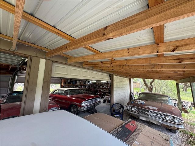1431 W 12th St, Rockport, TX 78382