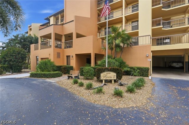 4015 SE 20th PL 301, Cape Coral, FL 33904