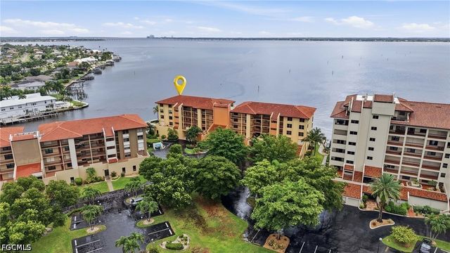 4015 SE 20th PL 301, Cape Coral, FL 33904