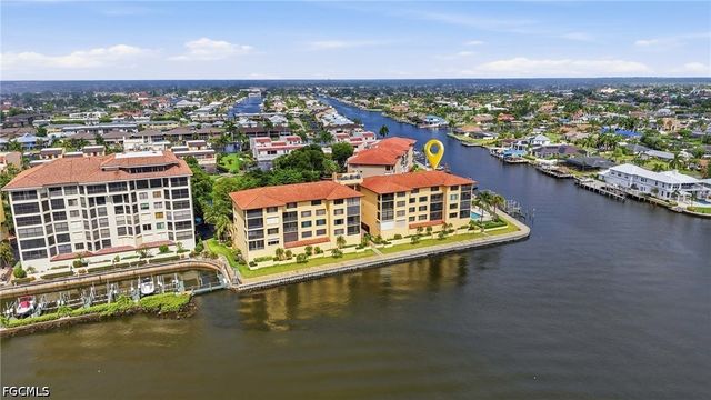 4015 SE 20th PL 301, Cape Coral, FL 33904