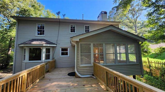 260 Farm Track, Roswell, GA 30075