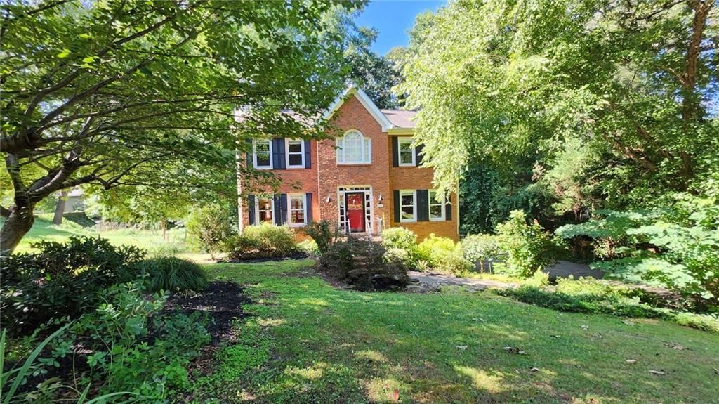 260 Farm Track, Roswell, GA 30075