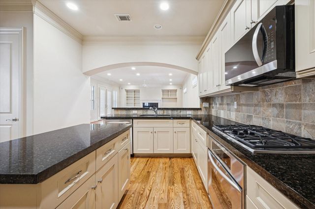 4732 Banning Drive, Houston, TX 77027