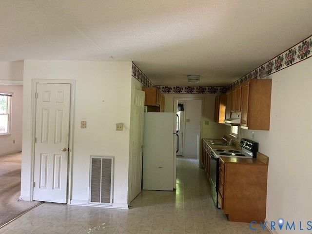331 Pettus St, South Hill, VA 23970