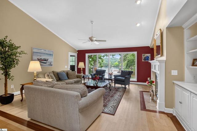 308 South Reach Lane, Salem, SC 29676