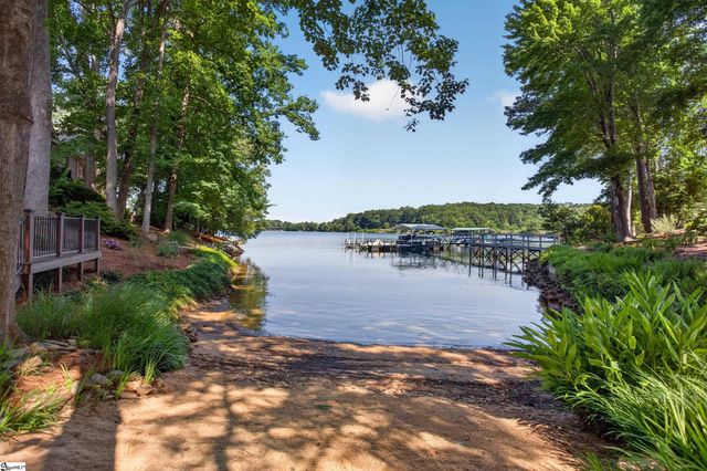 308 South Reach Lane, Salem, SC 29676