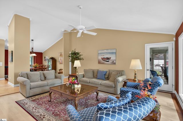 308 South Reach Lane, Salem, SC 29676