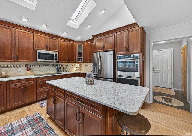 15209 Valentia Drive, Granger, IN 46530