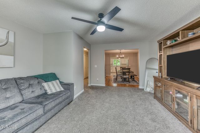 2509 East Lakeview Drive Apt 8, Johnson City, TN 37601