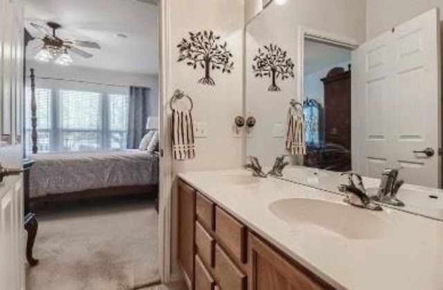 340 PORTSMOUTH DR, Georgetown, TX 78633