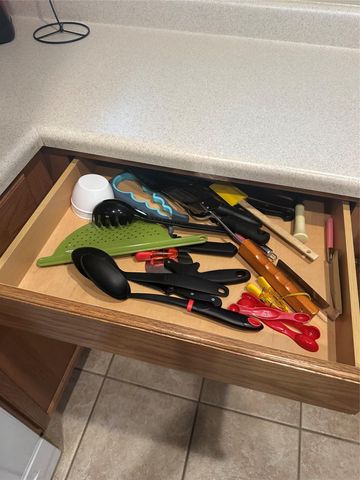 340 PORTSMOUTH DR, Georgetown, TX 78633