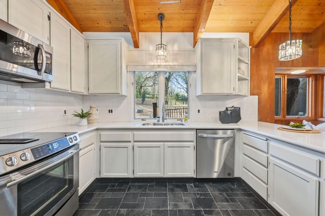 6699 Oak Hill Dr, Granite Bay, CA 95746