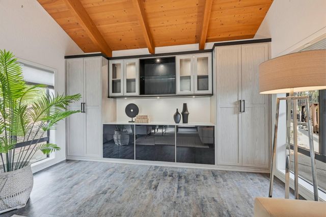 6699 Oak Hill Dr, Granite Bay, CA 95746