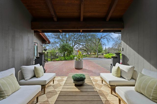 6699 Oak Hill Dr, Granite Bay, CA 95746