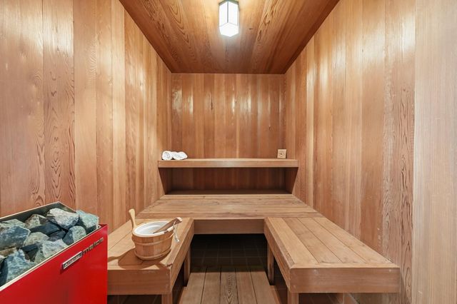 6699 Oak Hill Dr, Granite Bay, CA 95746