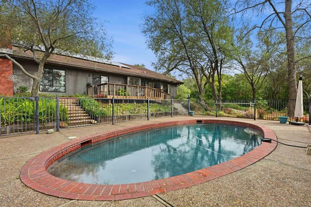 6699 Oak Hill Dr, Granite Bay, CA 95746