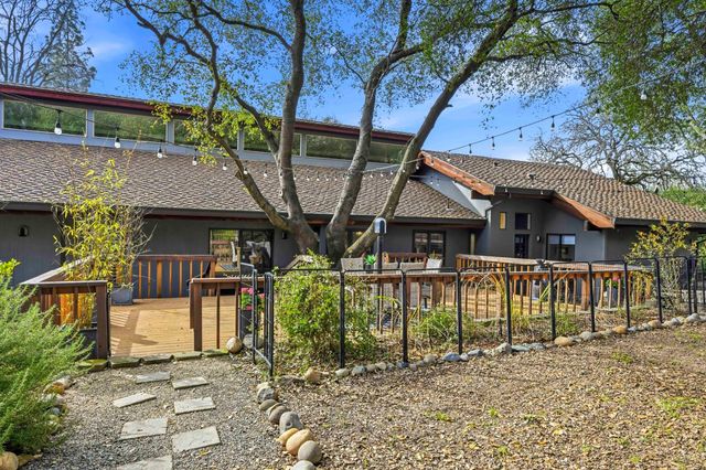 6699 Oak Hill Dr, Granite Bay, CA 95746