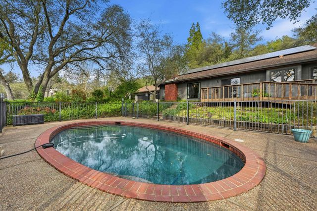 6699 Oak Hill Dr, Granite Bay, CA 95746