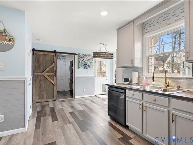 7907 Waterman Ln, Chesterfield, VA 23832