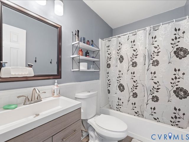 7907 Waterman Ln, Chesterfield, VA 23832