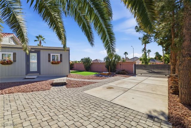 7630 North Jones Boulevard, Las Vegas, NV 89131