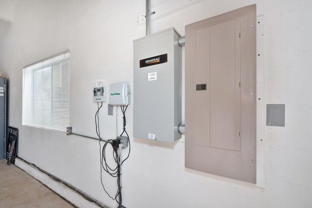 20094 Spring Garden Rd, Foresthill, CA 95631