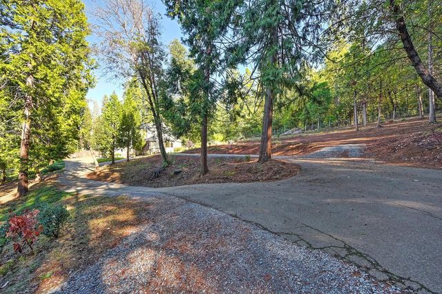 20094 Spring Garden Rd, Foresthill, CA 95631