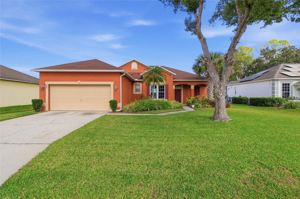 204 GOLF COURSE PARKWAY, Davenport, FL 33837