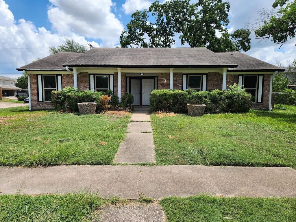 7303 Augustine Drive, Houston, TX 77036