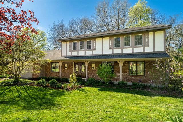 2551 Riveredge Drive, Grand Rapids, MI 49546