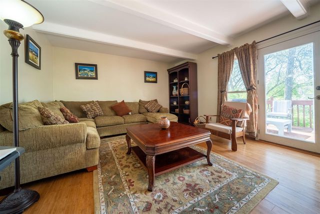 2551 Riveredge Drive, Grand Rapids, MI 49546