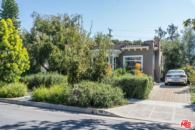 106 N Ridgewood Place, Los Angeles, CA 90004